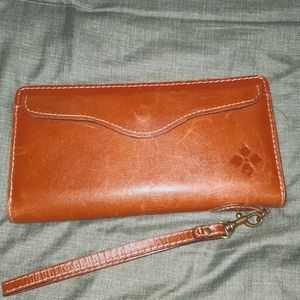 Patricia Nash wallet